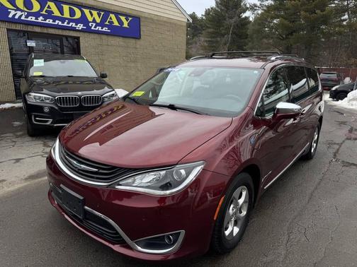 2018 Chrysler Pacifica Hybrid Limited