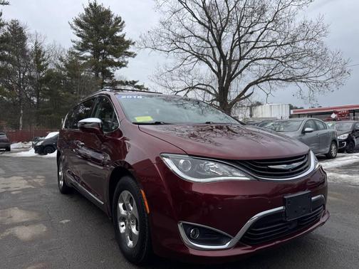 2018 Chrysler Pacifica Hybrid Limited