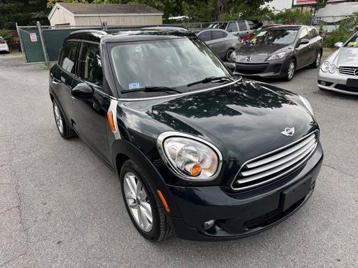 Oxford Green Metallic 2012 MINI Cooper Countryman Base