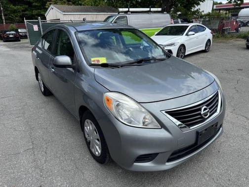 Silver 2013 Nissan Versa 1.6 S