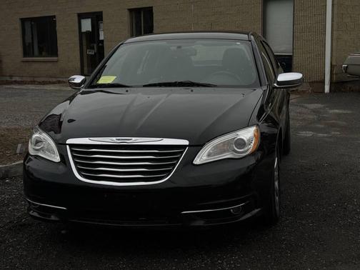2013 Chrysler 200 Limited