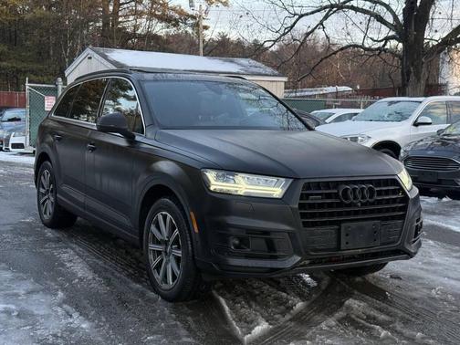 2019 Audi Q7 45 Premium Plus