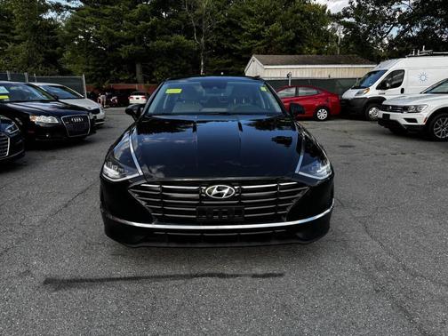 2021 Hyundai SONATA SE
