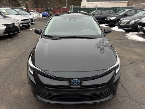 2024 Toyota Corolla Hybrid SE