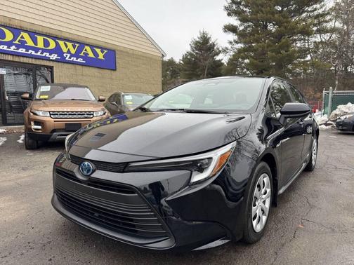 2024 Toyota Corolla Hybrid SE