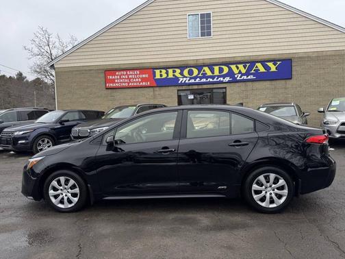 2024 Toyota Corolla Hybrid SE