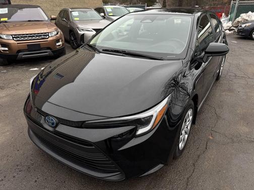 2024 Toyota Corolla Hybrid SE