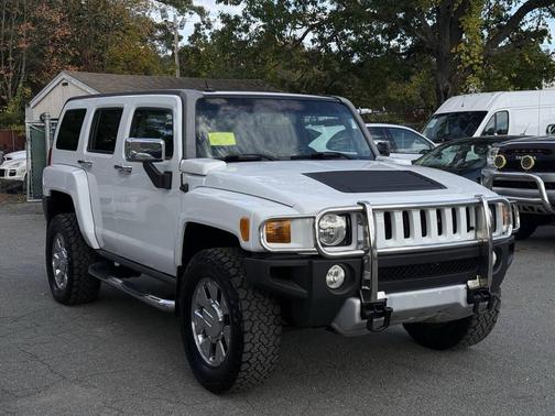 2009 Hummer H3 Base