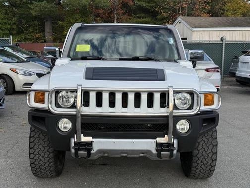 2009 Hummer H3 Base