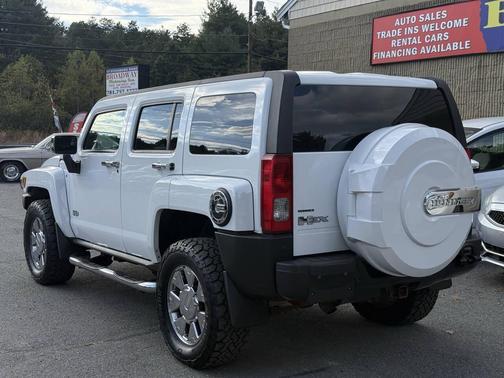 2009 Hummer H3 Base