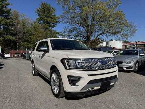 White Platinum Metallic Tri-Coat 2018 Ford Expedition Platinum
