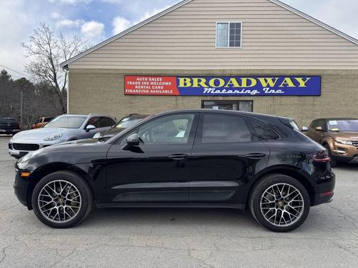 Black 2018 Porsche Macan Macan S