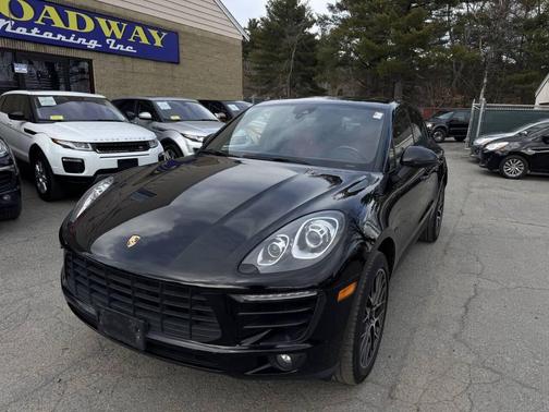 Black 2018 Porsche Macan Macan S