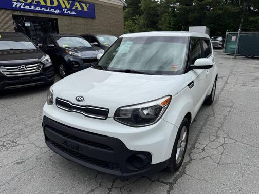Clear White 2018 Kia Soul Base