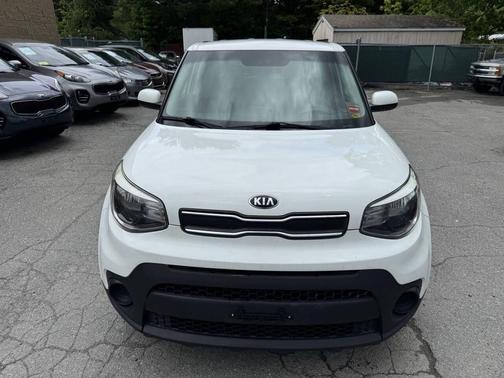 Clear White 2018 Kia Soul Base
