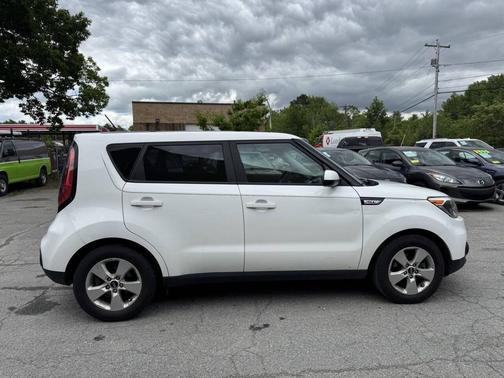 Clear White 2018 Kia Soul Base