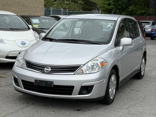 2011 Nissan Versa 1.8 S