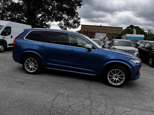 2019 Volvo XC90 T6 R-Design