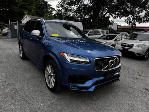 2019 Volvo XC90 T6 R-Design