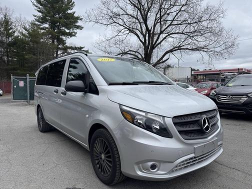 Brilliant Silver Metallic 2017 Mercedes-Benz Metris Base