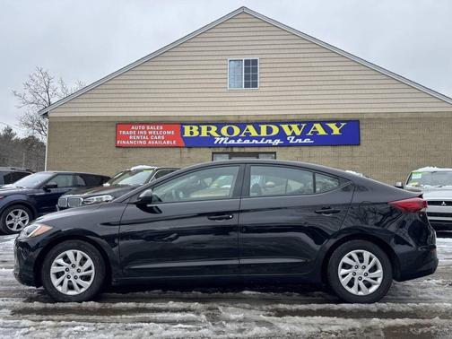 2018 Hyundai ELANTRA SE