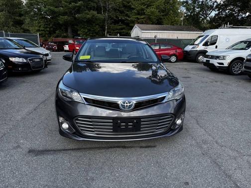 2013 Toyota Avalon Hybrid XLE Premium