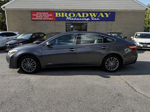 2013 Toyota Avalon Hybrid XLE Premium