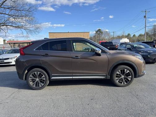 Bronze Metallic 2019 Mitsubishi Eclipse Cross SE