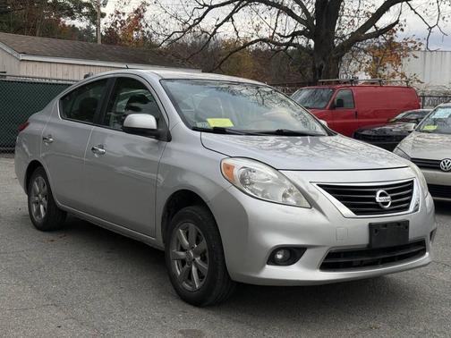 2012 Nissan Versa 1.6 S