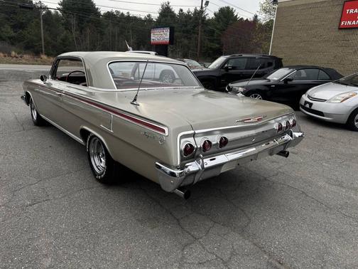 1962 Chevrolet Impala Base