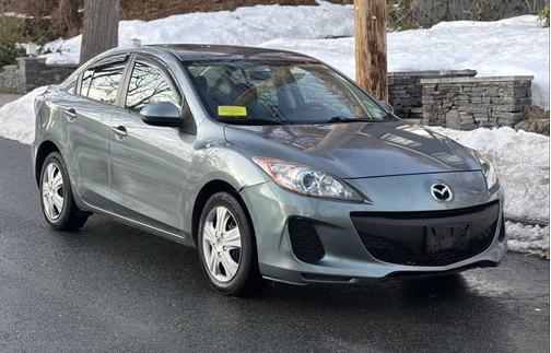 2013 Mazda Mazda3 i Sport