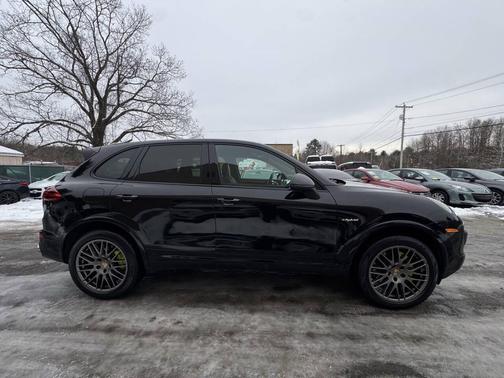 2017 Porsche Cayenne Cayenne S E-Hybrid Platinum Edition