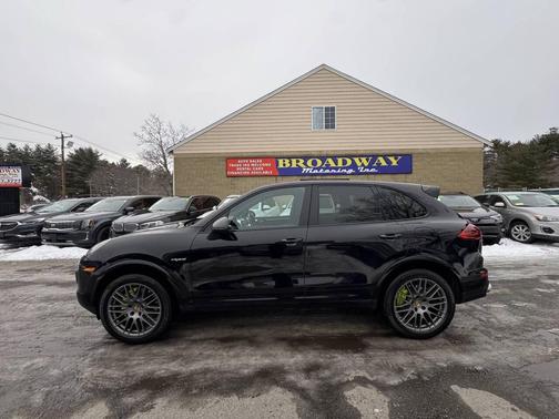 2017 Porsche Cayenne Cayenne S E-Hybrid Platinum Edition