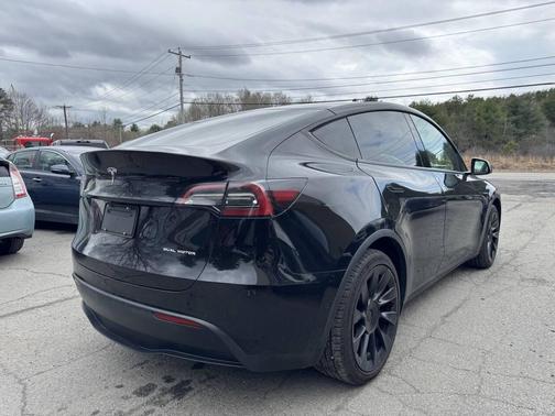 2021 Tesla Model Y Long Range AWD 4dr Crossover