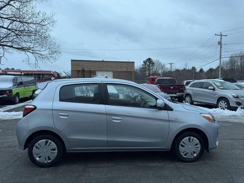 2024 Mitsubishi Mirage ES