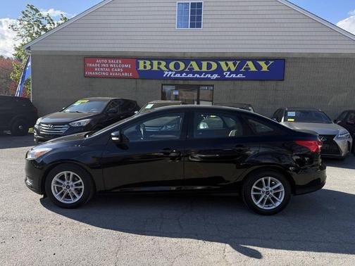 Shadow Black 2018 Ford Focus SE