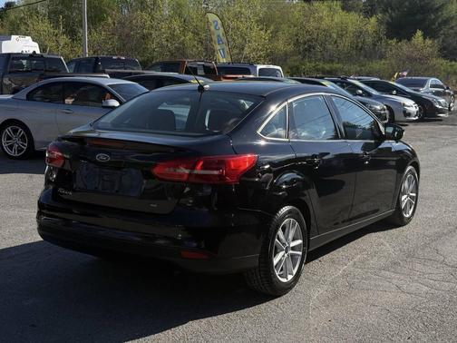 Shadow Black 2018 Ford Focus SE