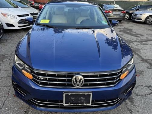 2017 Volkswagen Passat 1.8T R-Line w/Comfort