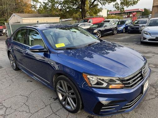 2017 Volkswagen Passat 1.8T R-Line w/Comfort