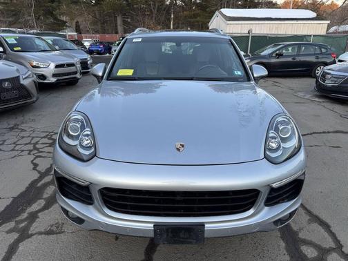 2016 Porsche Cayenne Cayenne S E-Hybrid