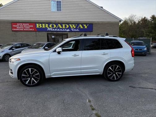 2018 Volvo XC90 T6 Momentum