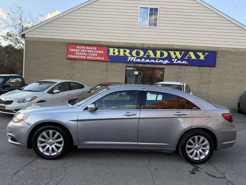 2013 Chrysler 200 Touring