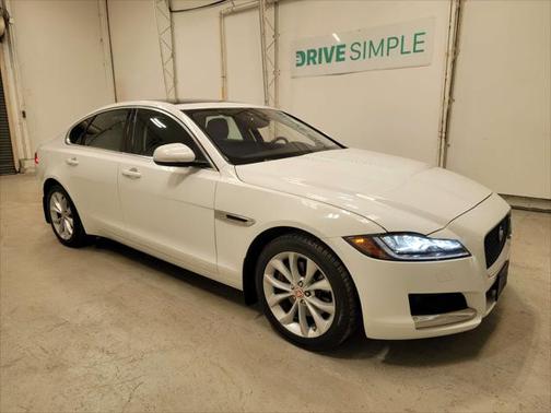 2018 Jaguar XF 25t Premium