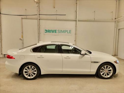 2018 Jaguar XF 25t Premium