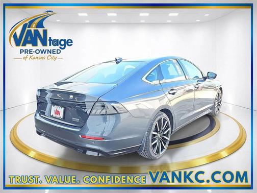 2023 Honda Accord Hybrid Touring