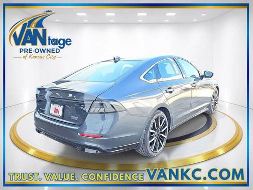 2023 Honda Accord Hybrid Touring