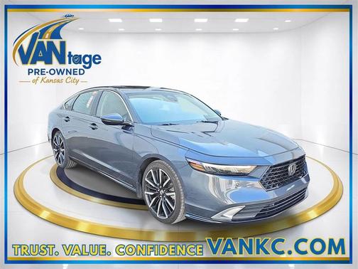 2023 Honda Accord Hybrid Touring