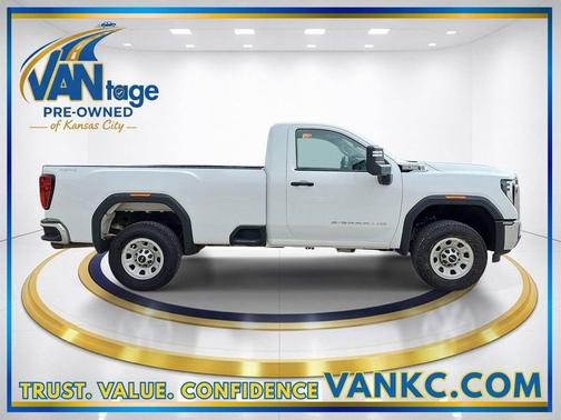 Summit White 2024 GMC Sierra 2500 Pro