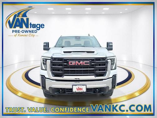 Summit White 2024 GMC Sierra 2500 Pro