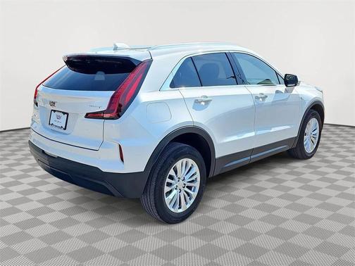 2024 Cadillac XT4 Luxury